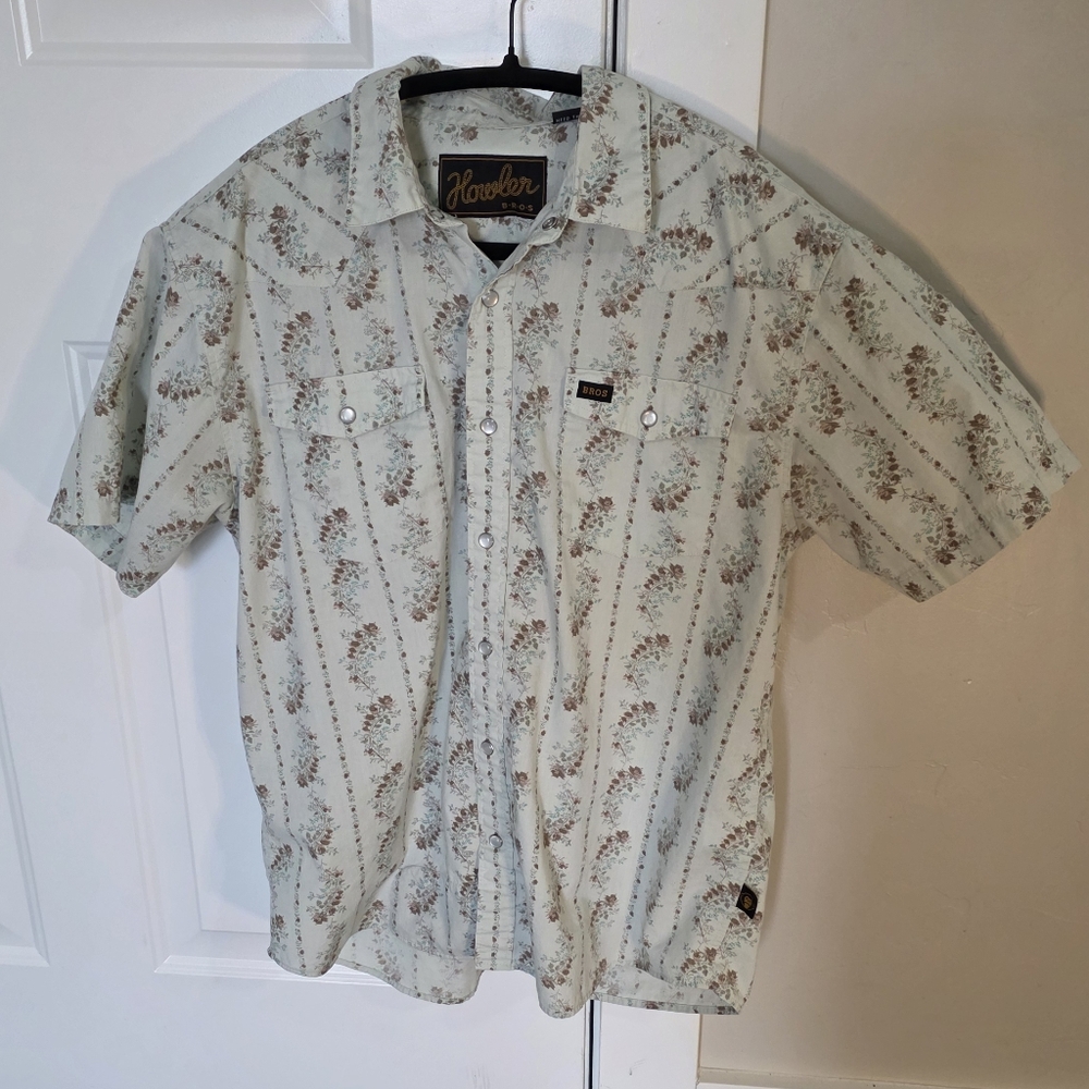 Howler Brothers H Bar B Pearl Snap Short Sleeve Shirt Floral Medium